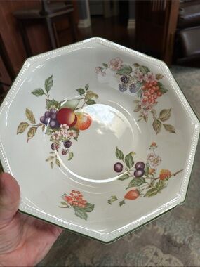 Johnson Brothers White “Fresh Fruit” Pattern Octagonal 9” Serving Bowl